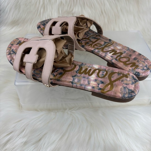 Sam Edelman Pink Sandals with Decorative Cutout Design - Picture 4 of 9